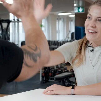 Muss ich ein Abo abschliessen, damit ich im High Five trainieren kann?